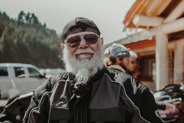 Expert Guide to Mobile Payments, Live Dealer Games and Summer Bonuses at R2P Bet Casino